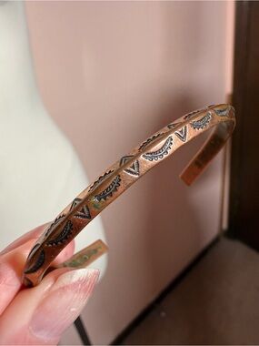 Vintage Native American stamped Copper southwestern knife edge Cuff Bracelet med